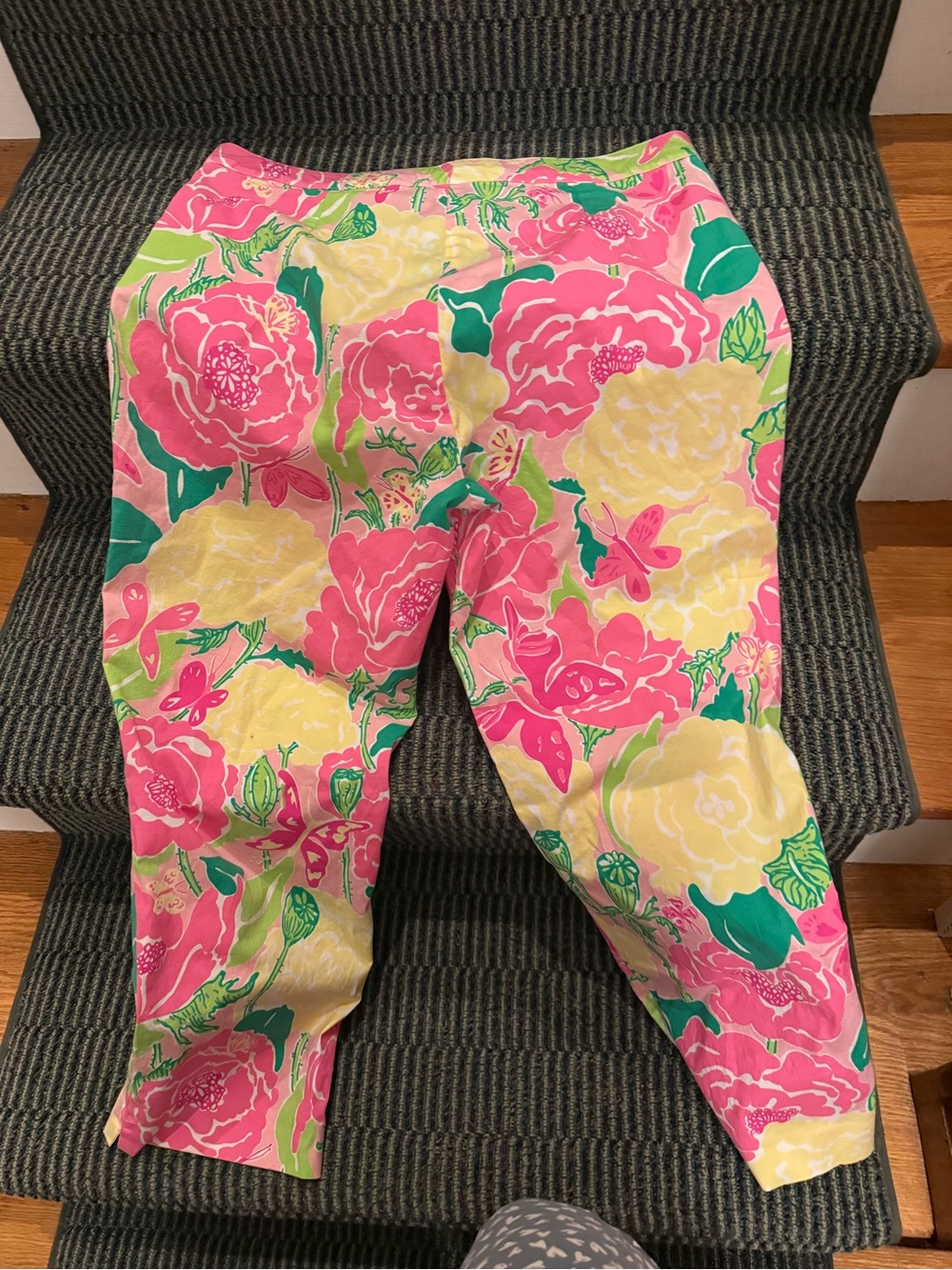 Lilly Pulitzer Pink, Yellow & Green Floral Cropped Pants